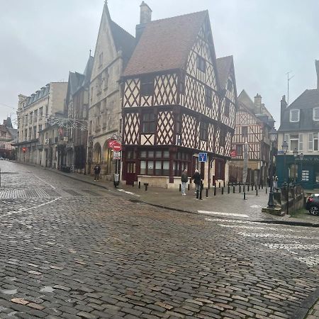 Charmant T2 Plein Centre Ville Et Proche Gare 부르주 외부 사진