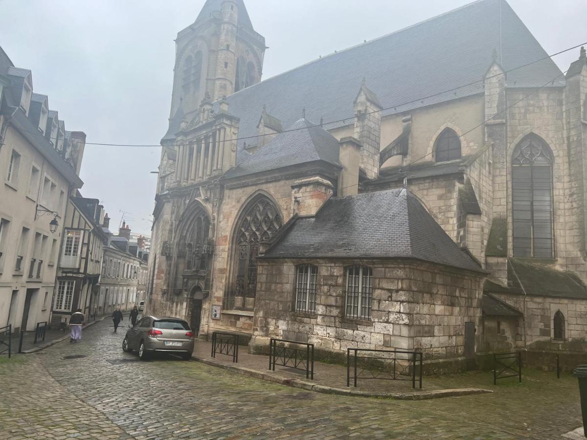 Charmant T2 Plein Centre Ville Et Proche Gare 부르주 외부 사진